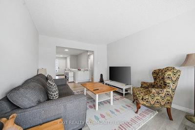 601 Grenfell Drive • #15 • London North, ON photo 4