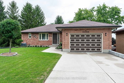 6 Hillside Court • St. Marys, ON photo 2