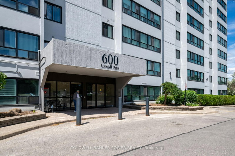 704 - 600 Grenfell Drive