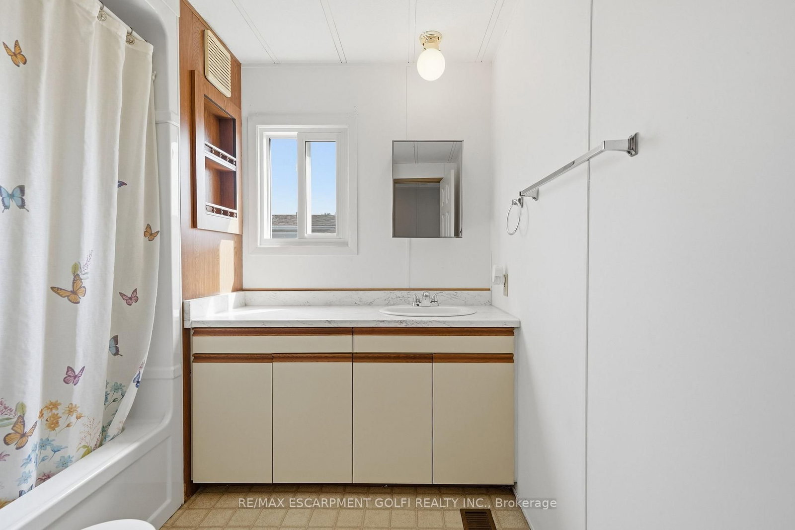 4581 Rachel Lane • Lincoln, ON photo 14