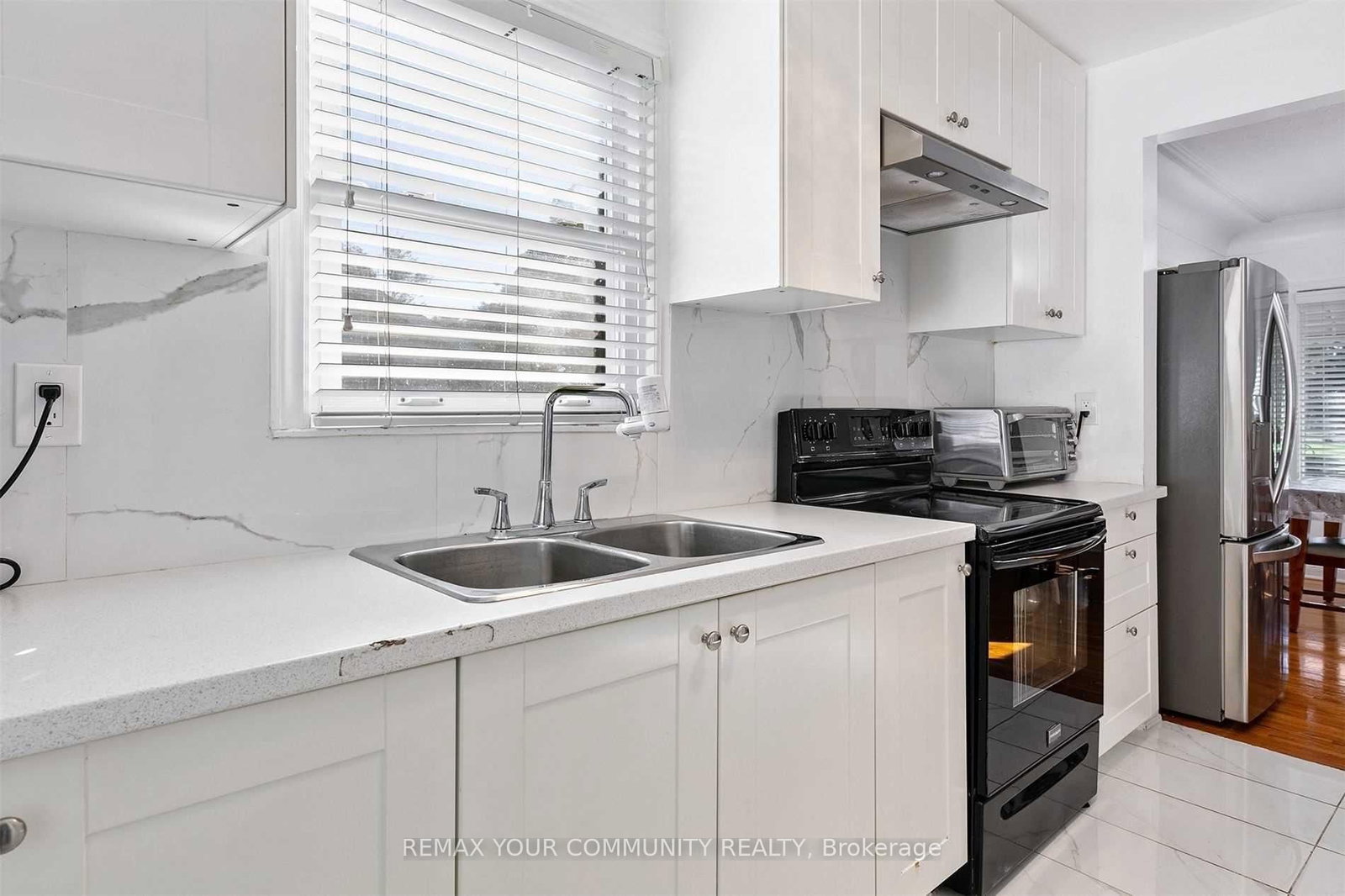 4276 Howard Avenue • Windsor, ON photo 14