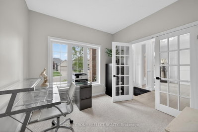 135 Plane Tree Drive • London North, ON photo 4