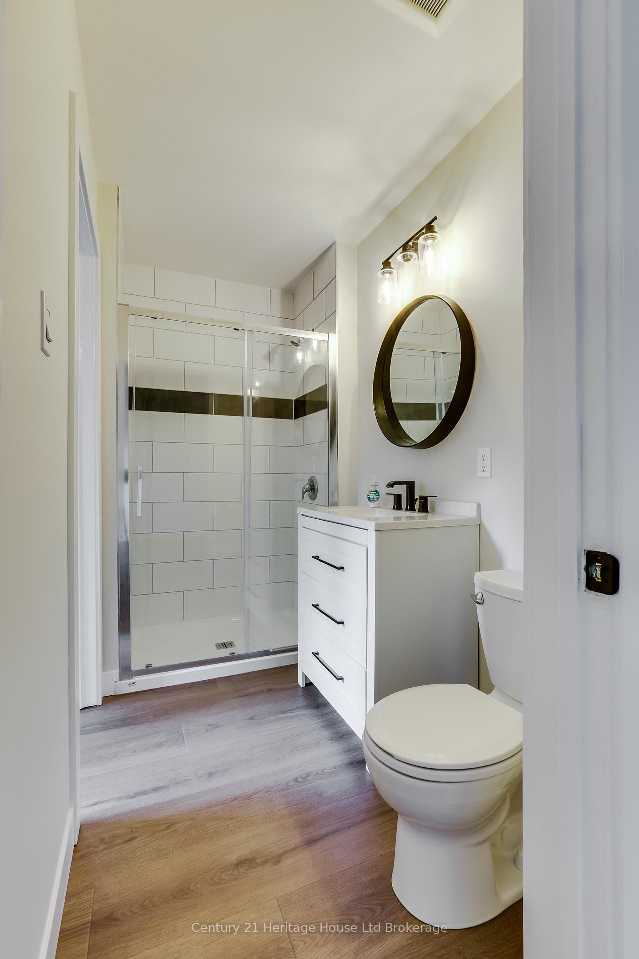 98 Maud Street • Woodstock, ON photo 26
