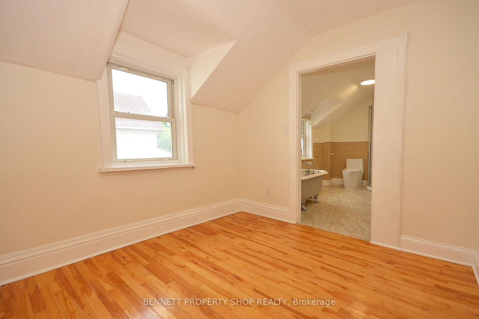 15 Daniel Street N • Arnprior, ON photo 34
