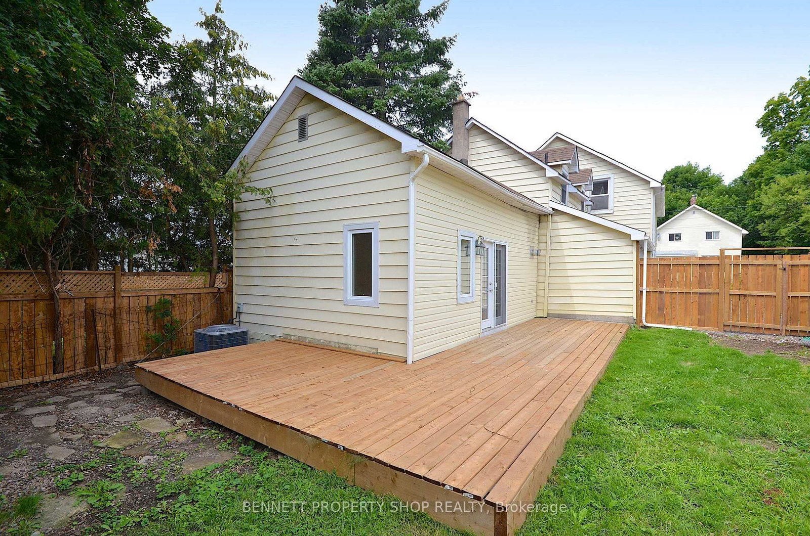 15 Daniel Street N • Arnprior, ON photo 35