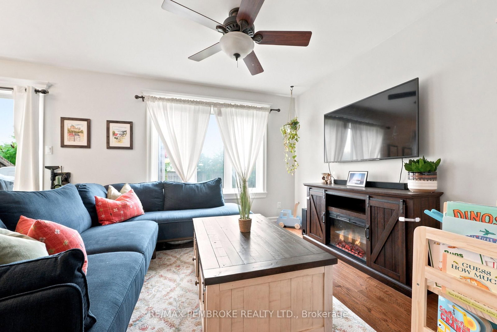 3003 Sandstone Crescent • Petawawa, ON photo 19