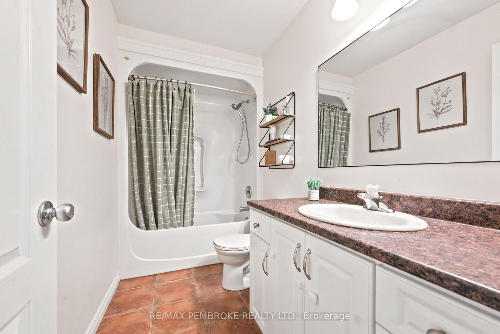 3003 Sandstone Crescent • Petawawa, ON photo 23