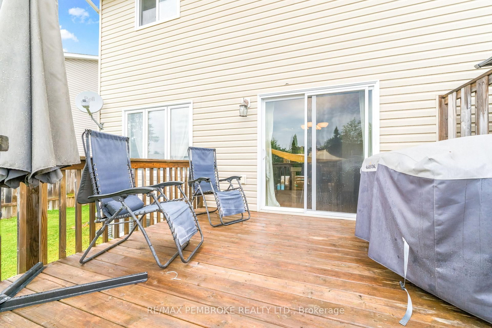 3003 Sandstone Crescent • Petawawa, ON photo 39