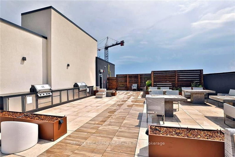 117 - 10 CONCORD Place