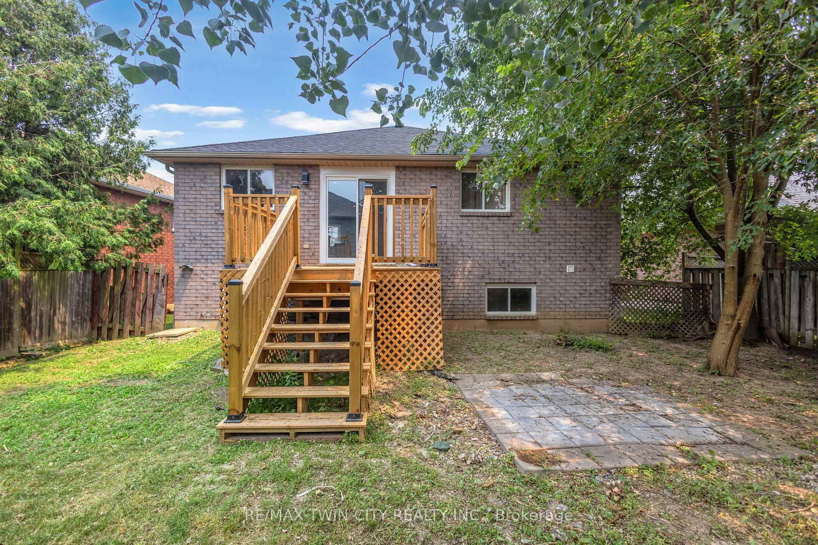 4 Dowden Avenue • Brantford, ON photo 39