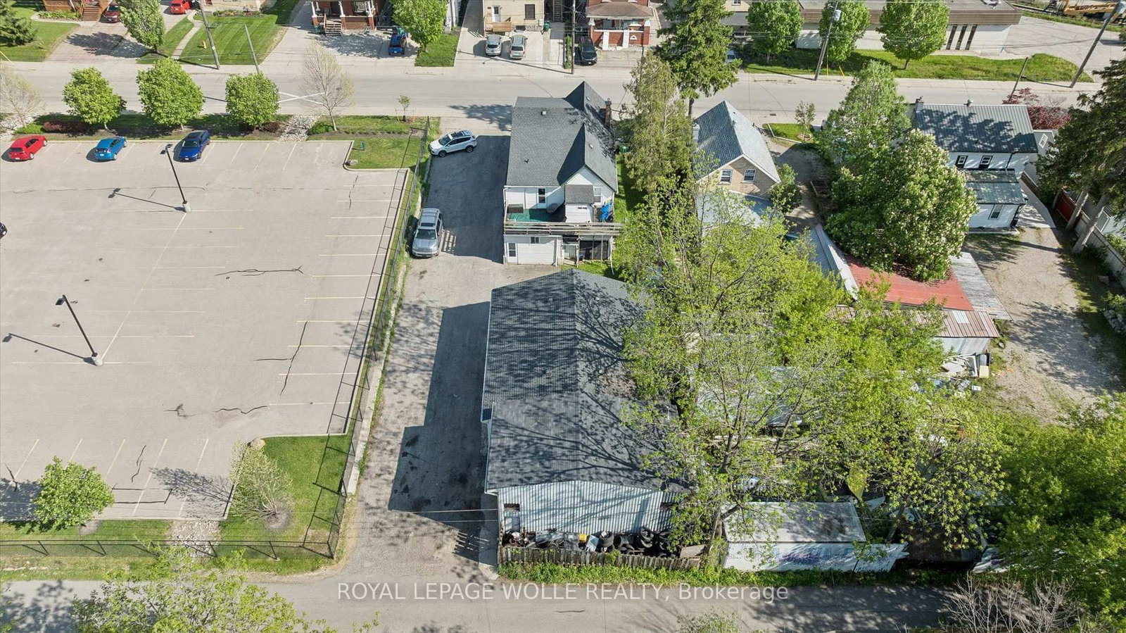 202 Breithaupt Street • Kitchener, ON photo 13