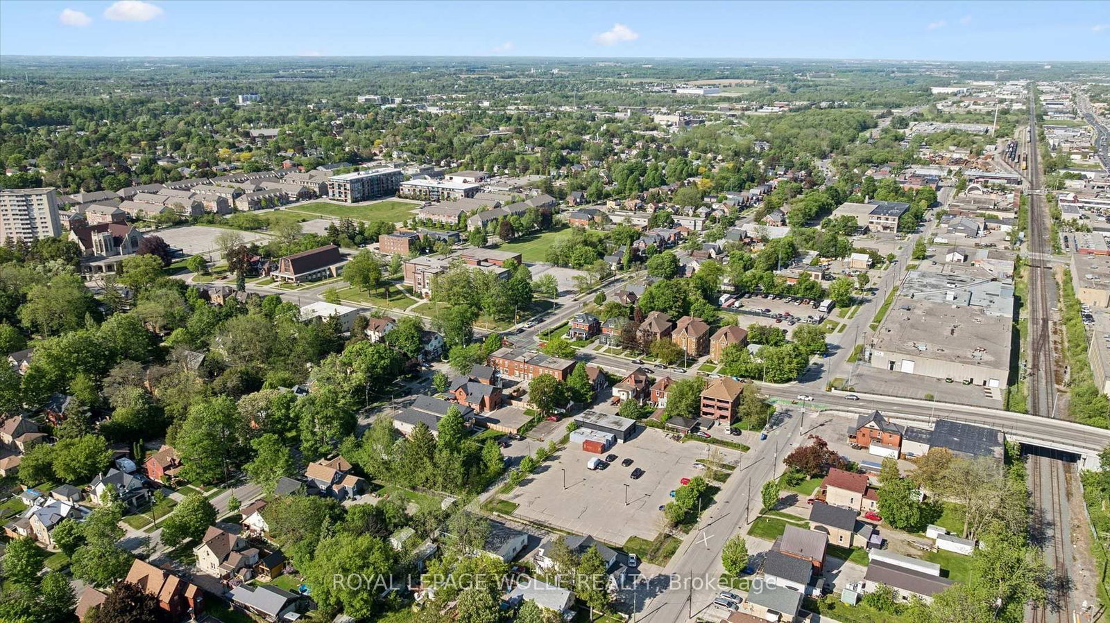 202 Breithaupt Street • Kitchener, ON photo 18