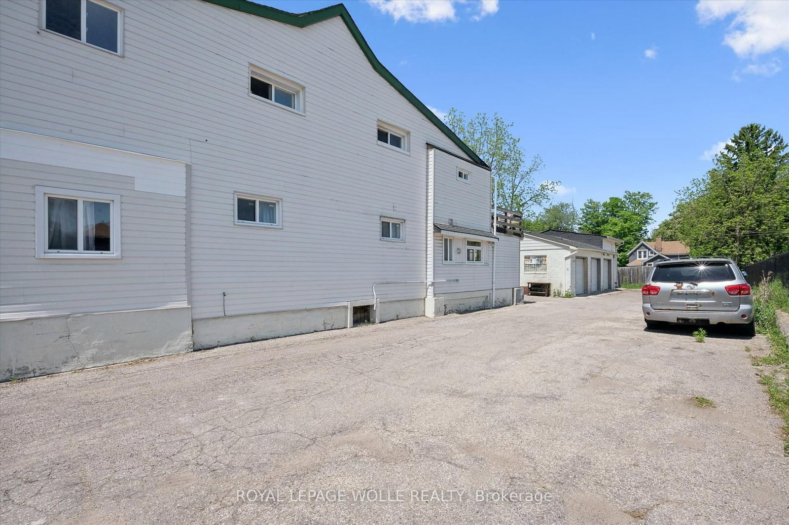 202 Breithaupt Street • Kitchener, ON photo 5