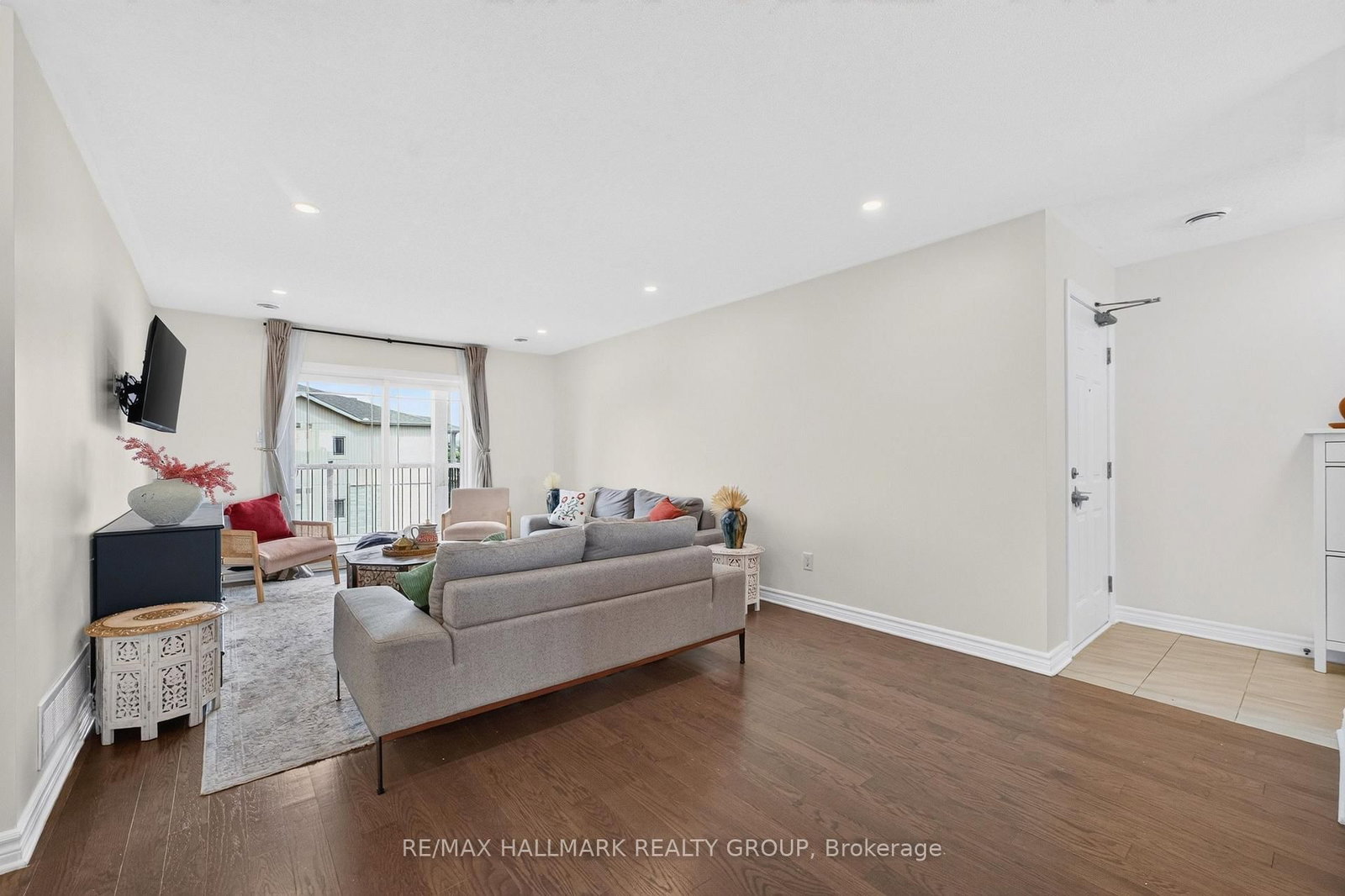 192 Springbeauty Avenue • #7 • Ottawa, ON photo 10