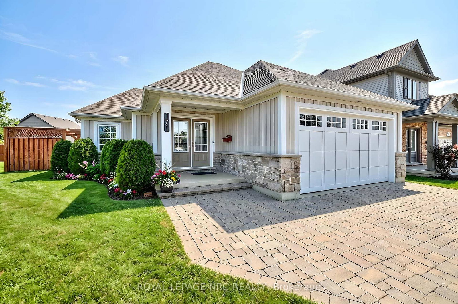 171 Classic Avenue • Welland, ON photo 1