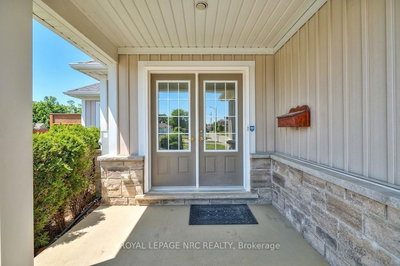 171 Classic Avenue • Welland, ON photo 2