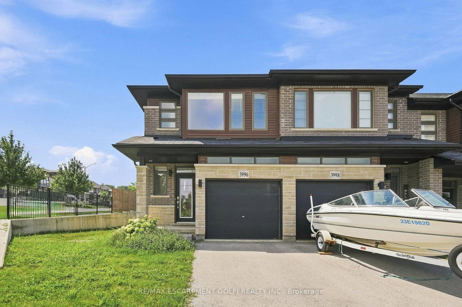 3996 CROWN Street • Lincoln, ON photo 1