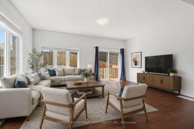 3996 CROWN Street • Lincoln, ON photo 2