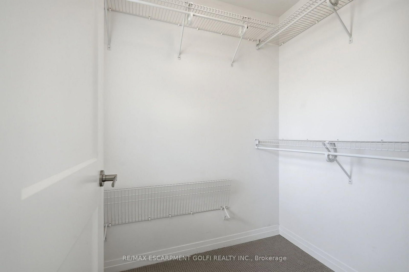 3996 CROWN Street • Lincoln, ON photo 8