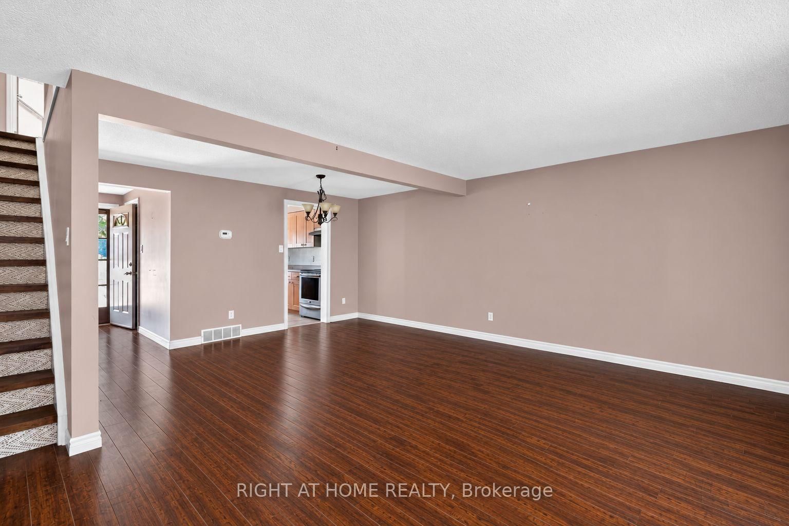215 Glamis Road • #11 • Cambridge, ON photo 11