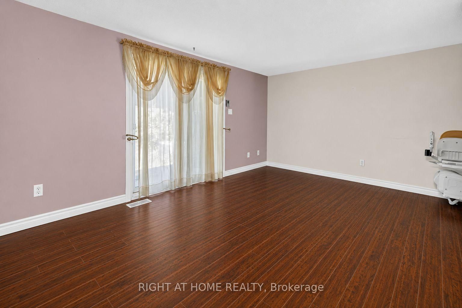215 Glamis Road • #11 • Cambridge, ON photo 12