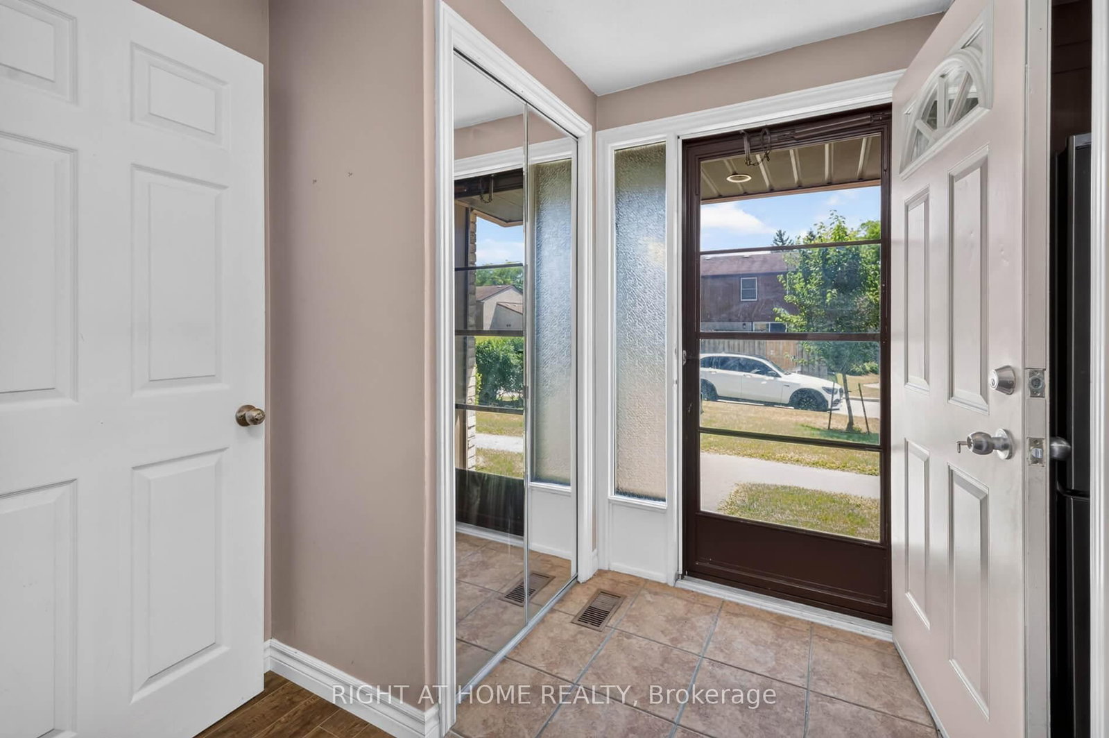 215 Glamis Road • #11 • Cambridge, ON photo 6