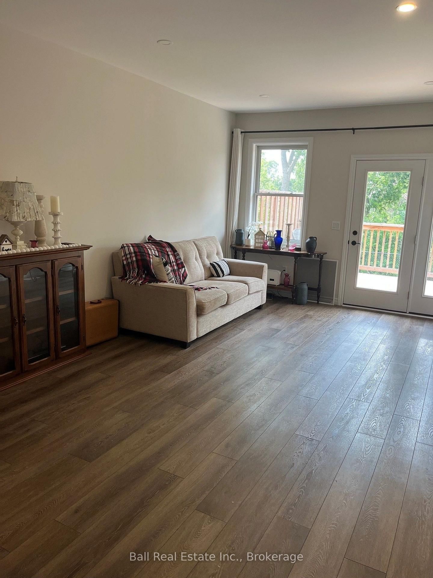 13 Carrick Street S • Stirling, ON photo 8