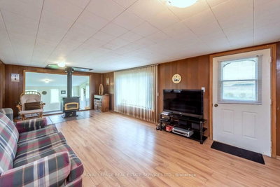 6 Upper Lake • Haldimand, ON photo 4