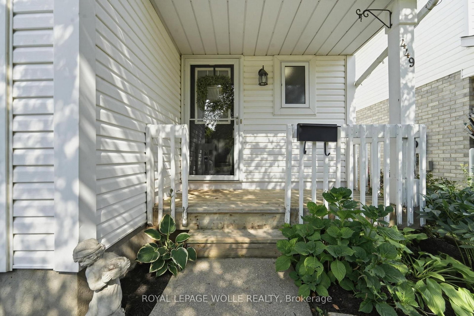 Listing Image 3