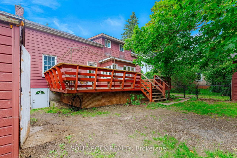 333 James Street E