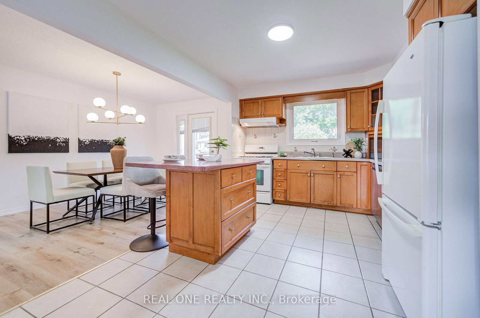 232 Clifton Downs Road • Hamilton, ON photo 15