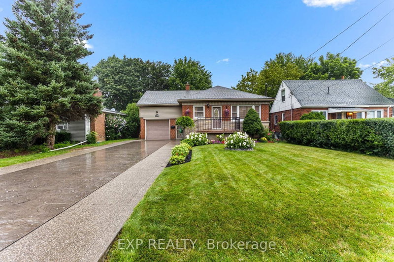 62 Randall Avenue