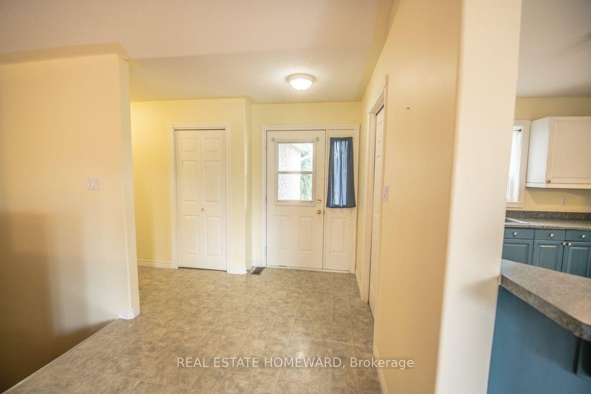 1235 Flood's Drive • Selwyn, ON photo 13
