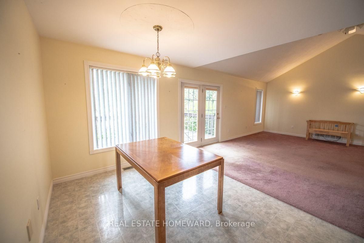 1235 Flood's Drive • Selwyn, ON photo 15