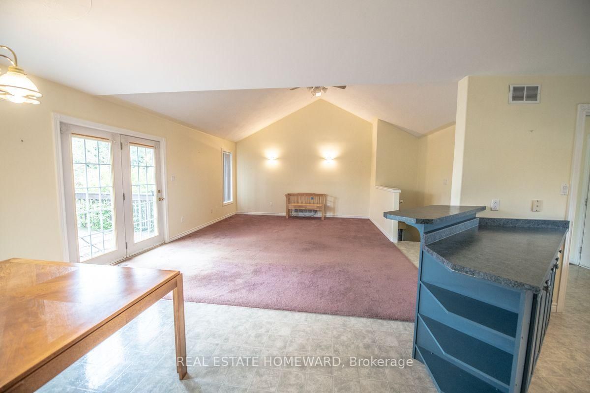 1235 Flood's Drive • Selwyn, ON photo 16