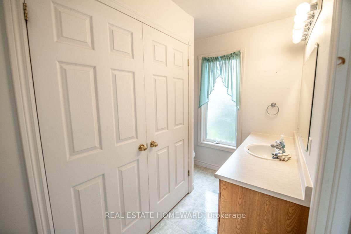 1235 Flood's Drive • Selwyn, ON photo 21