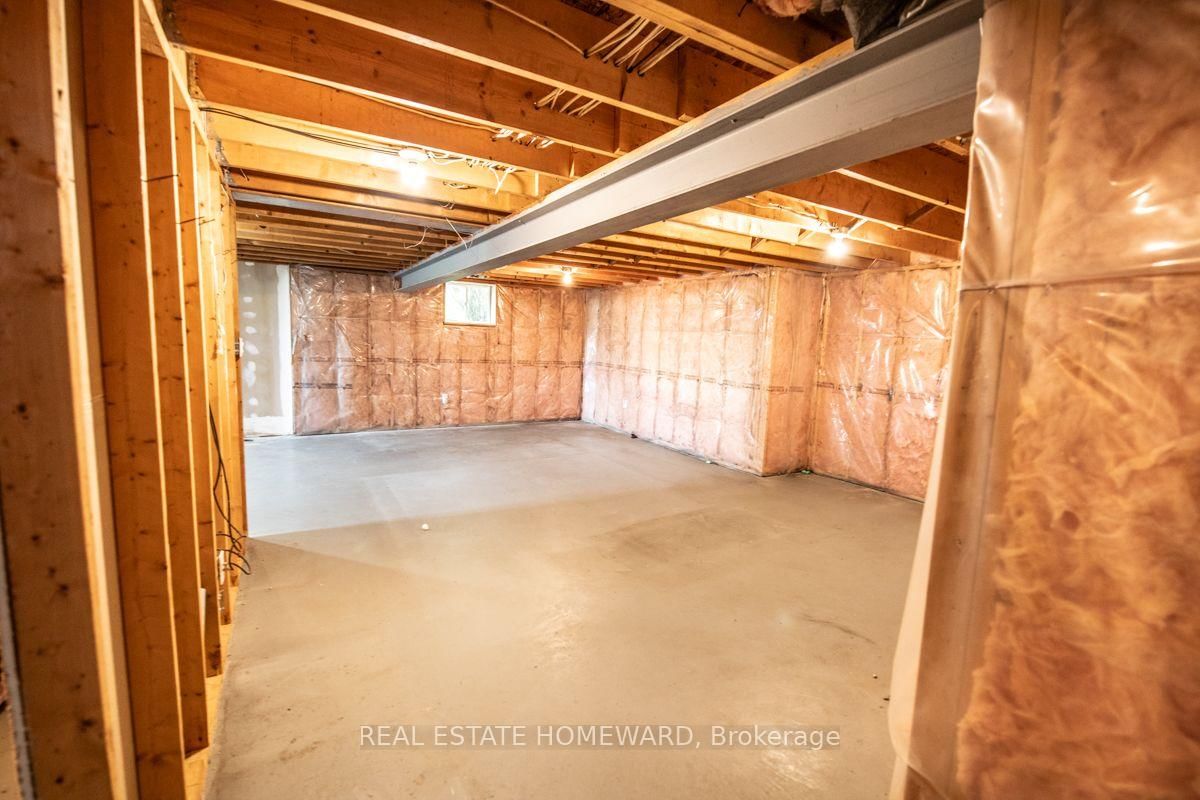 1235 Flood's Drive • Selwyn, ON photo 28