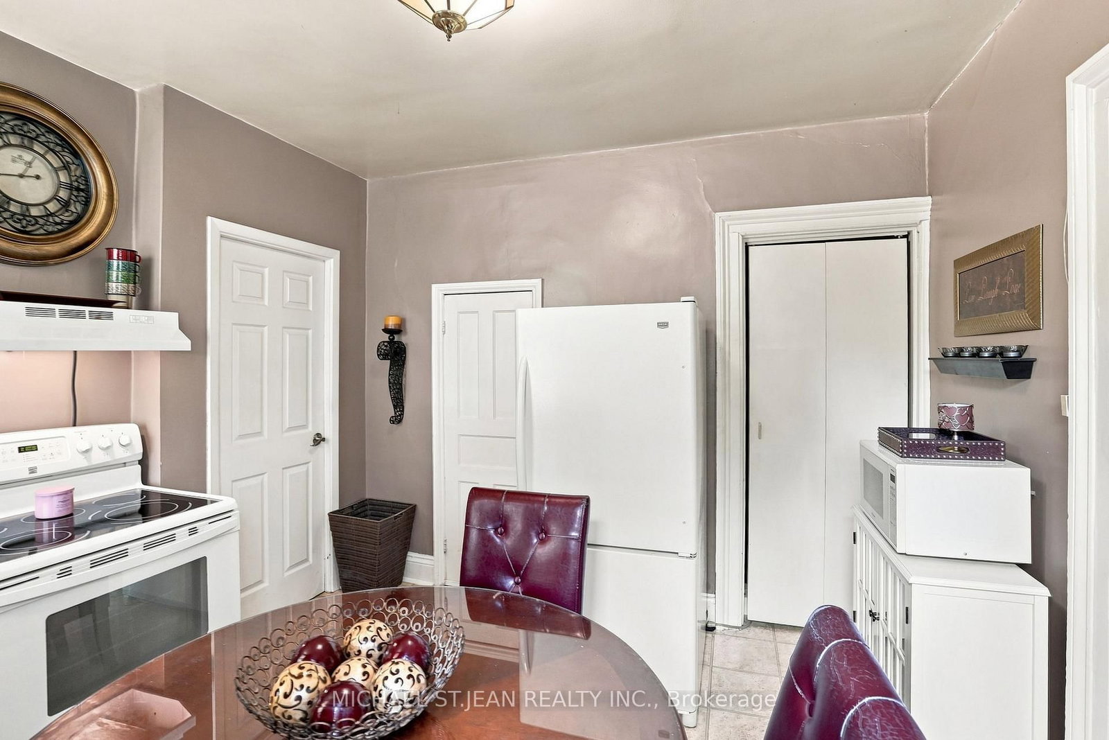 132 Emerald Street S • Hamilton, ON photo 16