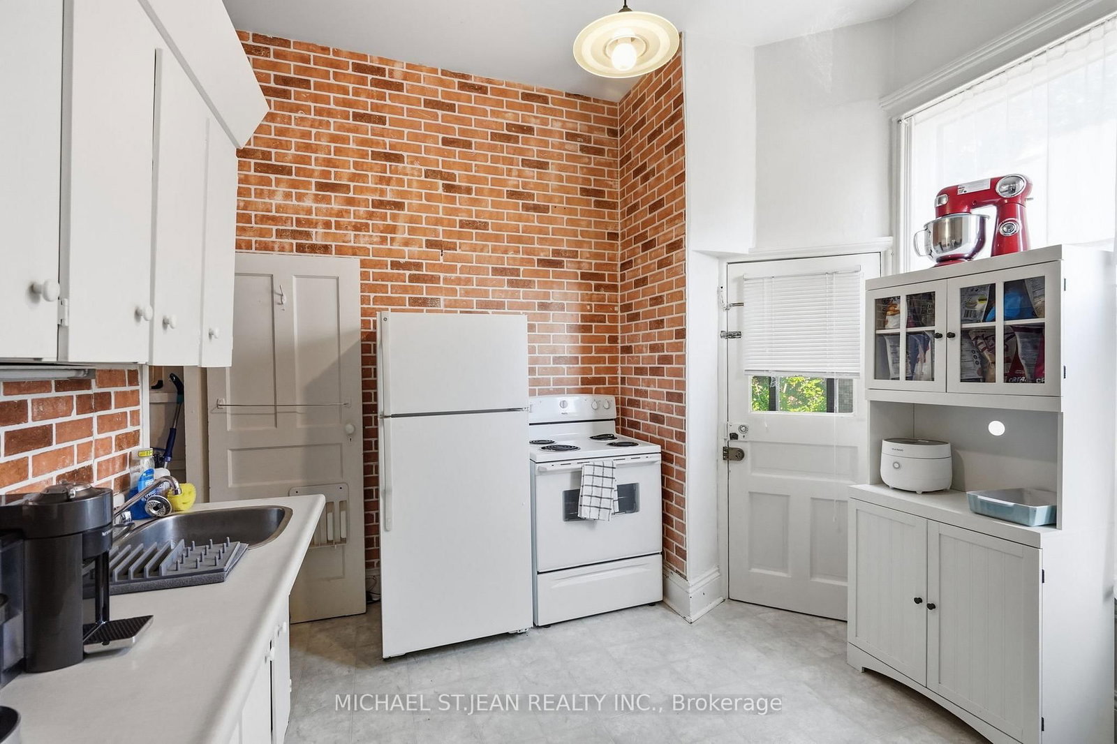 132 Emerald Street S • Hamilton, ON photo 28