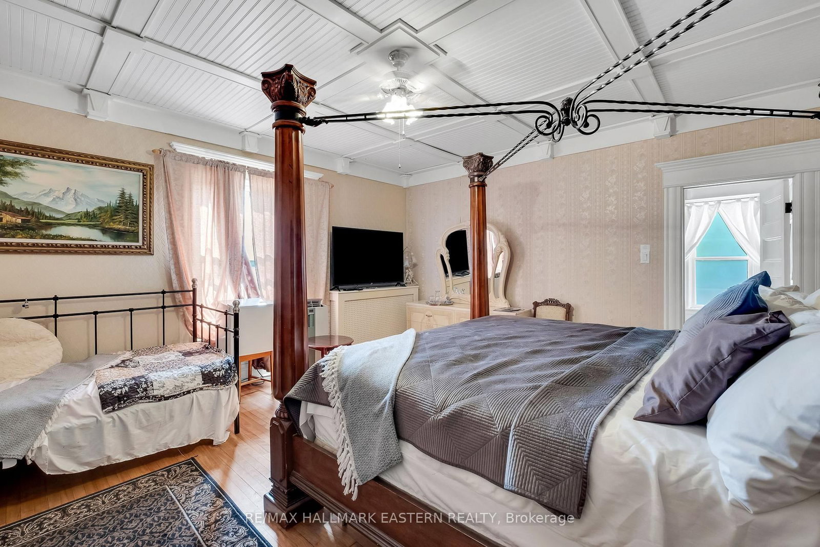 29 Bursthall Street • Limoges, ON photo 24