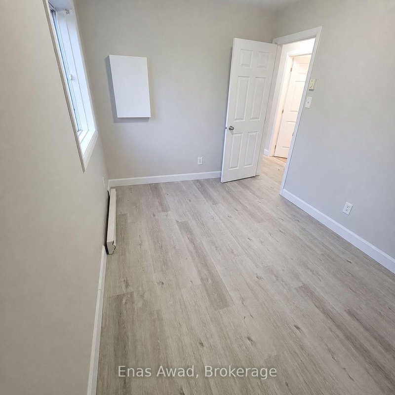 102 Mill St photo 5