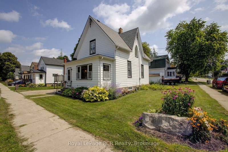 210 Davidson Avenue N N