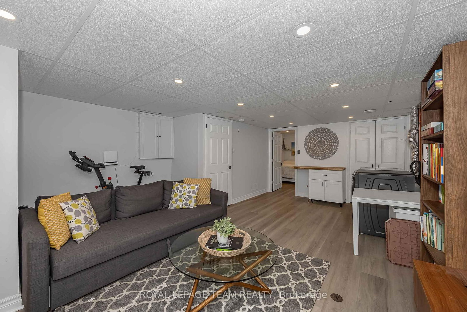 583 Tweedsmuir Avenue • #9 • Ottawa, ON photo 32