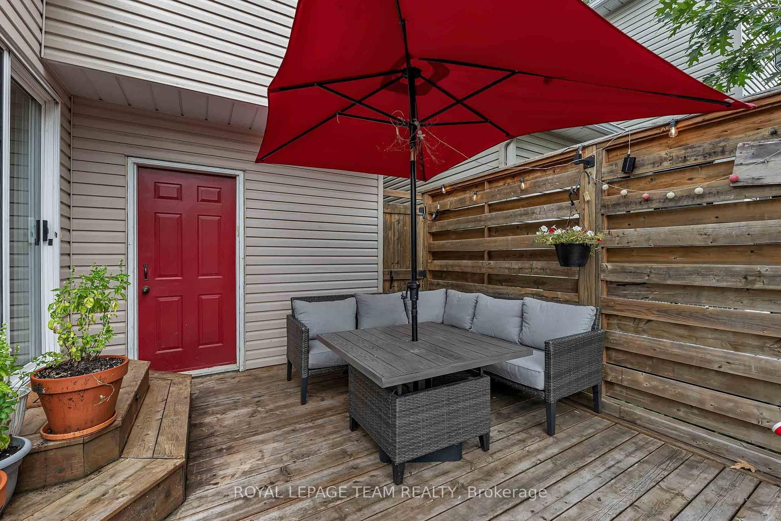 583 Tweedsmuir Avenue • #9 • Ottawa, ON photo 39
