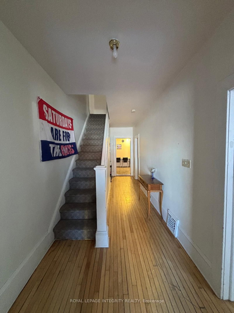 444 GLADSTONE Avenue