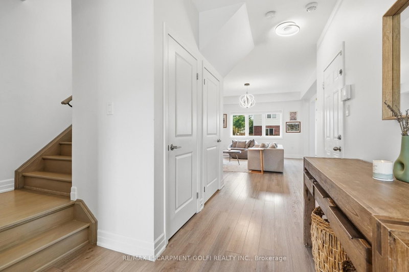 45 Dominion Crescent