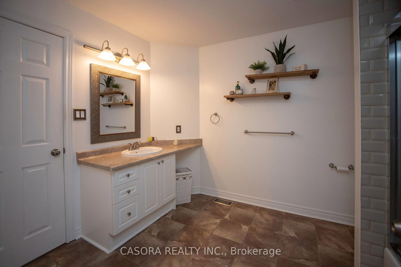 57 Ossington Drive • Hamilton, ON photo 22
