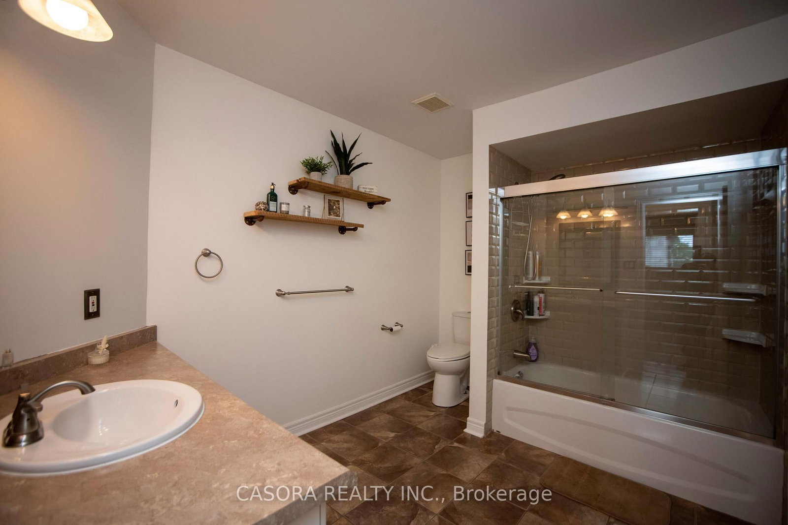 57 Ossington Drive • Hamilton, ON photo 23