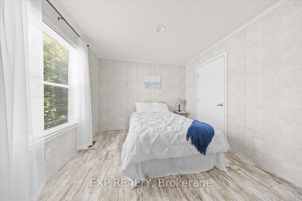 35 Vanier Road • Ottawa, ON photo 21