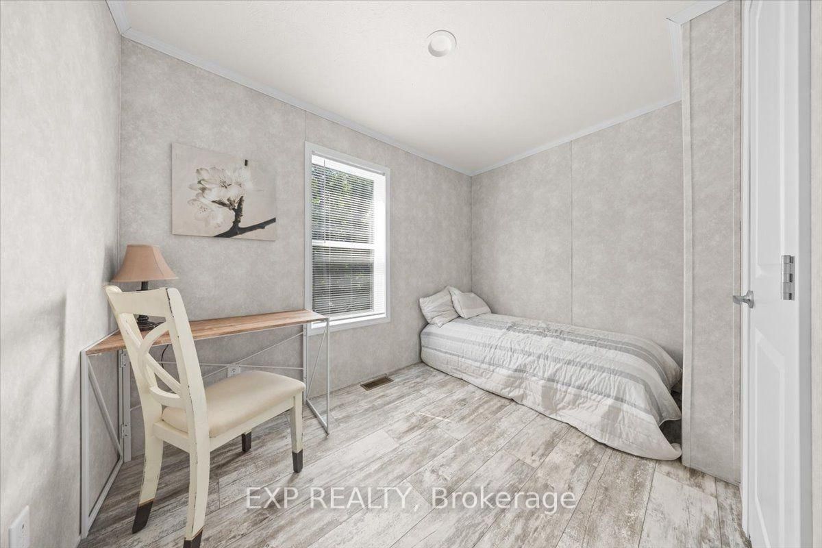 35 Vanier Road • Ottawa, ON photo 25